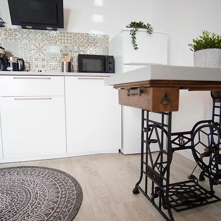 Lenastay I Nostalgieapartment I Innenstadt كايزرسلاوترن المظهر الخارجي الصورة